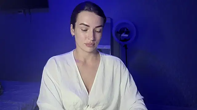 Kira  love1 online show from 06-22-26, 09:01