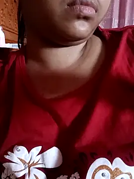 Snapshot of Hot-Kareena chatting on 04-04-26, 07:06 Hot-Kareena online show from 04-04-26, 07:06