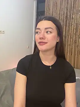 LucyVixxen online show from 04-08-26, 08:31