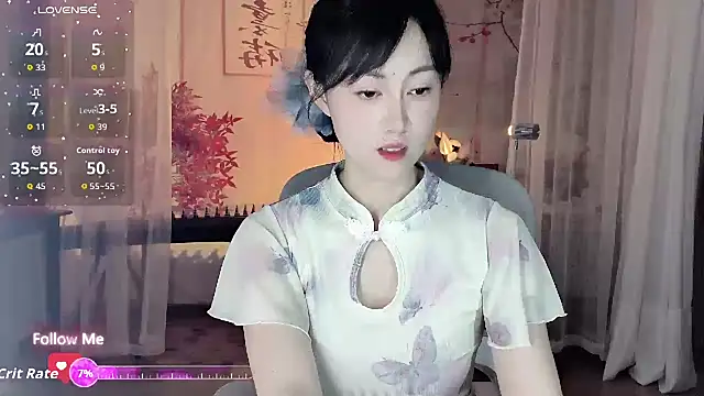 Snapshot of noomi-1111 chatting on 06-26-26, 05:34 noomi-1111 online show from 06-26-26, 05:34