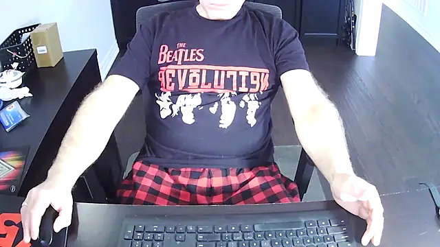 Shalun2000 online show from 04-11-26, 03:16