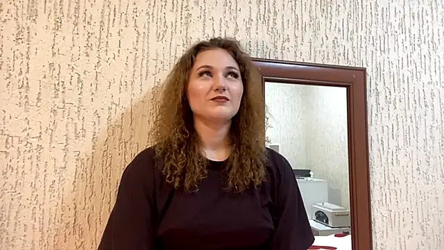 Snapshot of SopfieNiktasha chatting on 04-04-26, 08:34 SopfieNiktasha online show from 04-04-26, 08:34