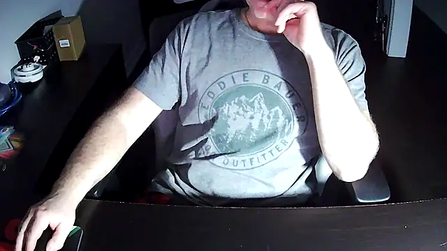 Snapshot of Ca1igu1a chatting on 04-05-26, 03:47 Ca1igu1a online show from 04-05-26, 03:47