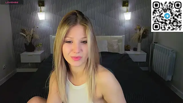 Angelina Becker online show from 05-10-26, 01:11