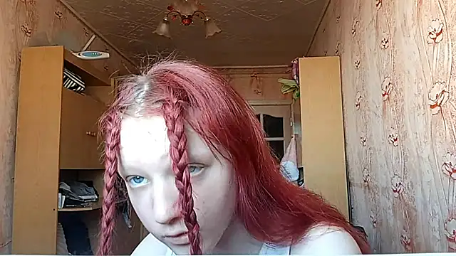 Snapshot of BirgitKamal chatting on 04-13-26, 11:16 BirgitKamal online show from 04-13-26, 11:16