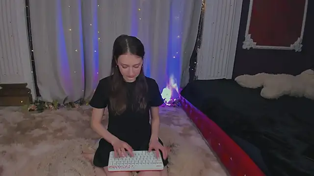  SummerLila online show from 04-12-26, 01:49