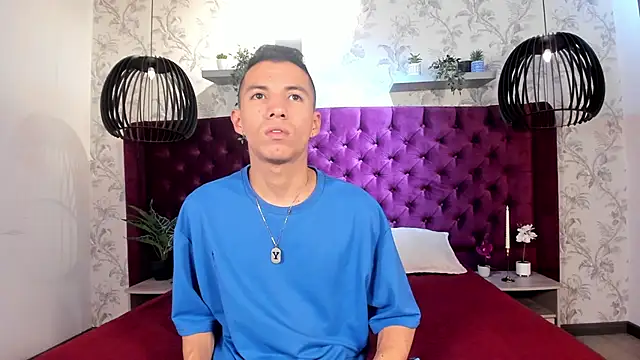 Snapshot of Dylan_ross_ chatting on 04-08-26, 07:03 Dylan ross online show from 04-08-26, 07:03