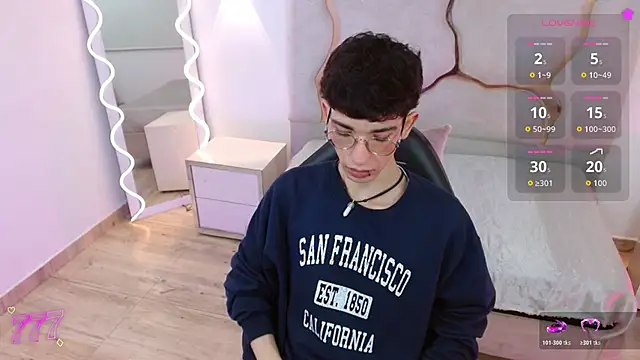 Snapshot of kaii_tay1 chatting on 04-12-26, 11:26 kaii tay1 online show from 04-12-26, 11:26