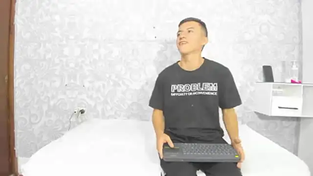 DilanAndKing online show from 04-09-26, 01:27