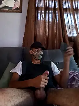 Snapshot of LuizzzFilipe chatting on 04-04-26, 07:22 LuizzzFilipe online show from 04-04-26, 07:22