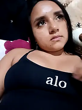 Valentina Narvaez online show from 05-14-26, 06:37