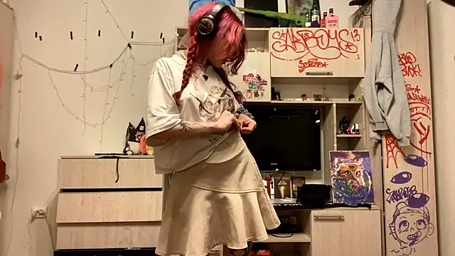 Snapshot of RedHeadCat chatting on 04-04-26, 11:24 RedHeadCat online show from 04-04-26, 11:24