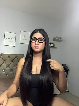 JassmineLove online show from 04-06-26, 04:08