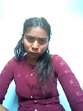 Snapshot of Priyasinghji chatting on 04-12-26, 06:18 Priyasinghji online show from 04-12-26, 06:18