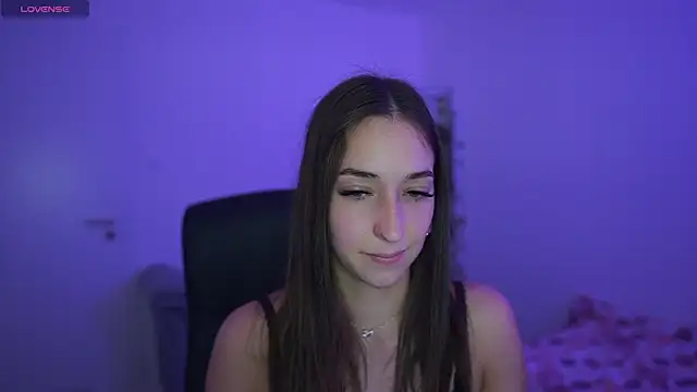 Crystalbrunette18 online show from 04-25-26, 06:05