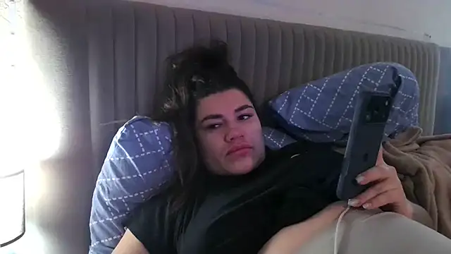 miss preggie online show from 05-01-26, 05:06