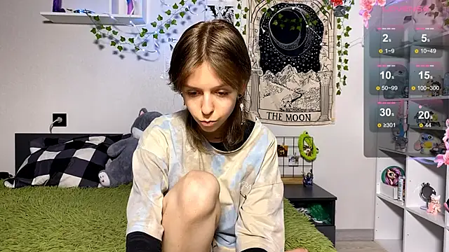 Snapshot of LunaBless chatting on 04-09-26, 08:14 LunaBless online show from 04-09-26, 08:14