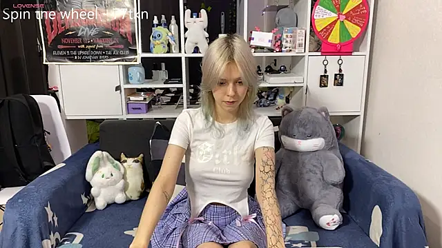 LunaBless online show from 07-05-26, 03:19