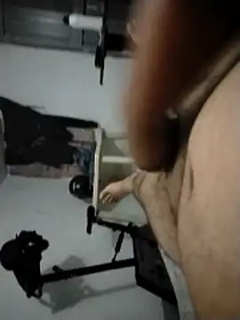 Yovanymartinez online show from 04-16-26, 04:35