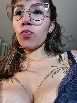 Snapshot of Mar_puentes chatting on 05-16-26, 10:36 Mar puentes online show from 05-16-26, 10:36