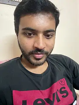 Sweetloverr28 online show from 05-02-26, 06:57