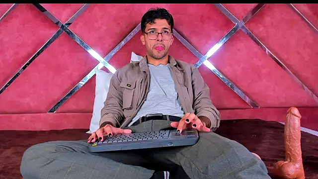 Snapshot of RodrigoColby2 chatting on 07-02-26, 03:06 RodrigoColby2 online show from 07-02-26, 03:06