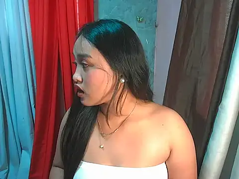 Snapshot of ur_truelyhot_dre chatting on 04-15-26, 05:36 ur truelyhot dre online show from 04-15-26, 05:36