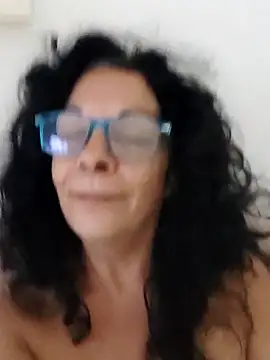 luly mariposa online show from 05-05-26, 03:25