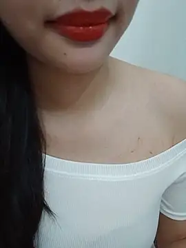 Snapshot of Luckyy29 chatting on 06-24-26, 04:33 Luckyy29 online show from 06-24-26, 04:33