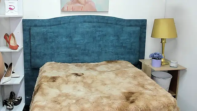 IsadoraVex online show from 04-15-26, 12:45