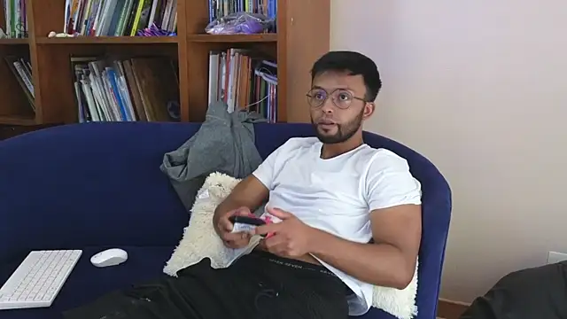 bbctoptwink online show from 04-06-26, 05:14