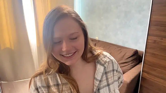 Snapshot of elingibbson chatting on 04-07-26, 09:32 elingibbson online show from 04-07-26, 09:32