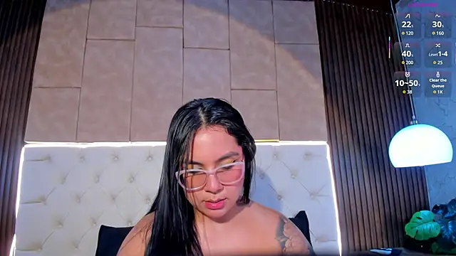 Amelia Rossetti online show from 06-27-26, 11:04