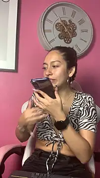 DulceLatinaxo online show from 07-01-26, 07:13