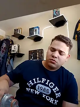 boysexy2207 online show from 04-23-26, 07:05