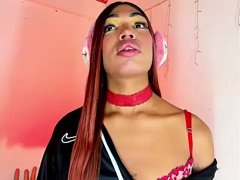 valeria hernandez  online show from 07-02-26, 03:23