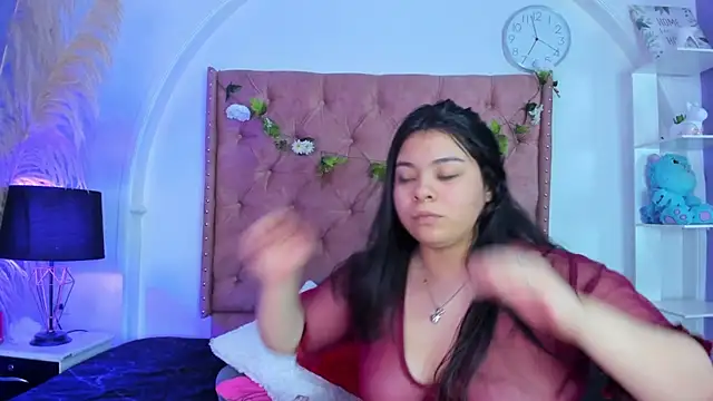 Snapshot of ROSELEI_ chatting on 05-22-26, 03:57 ROSELEI online show from 05-22-26, 03:57