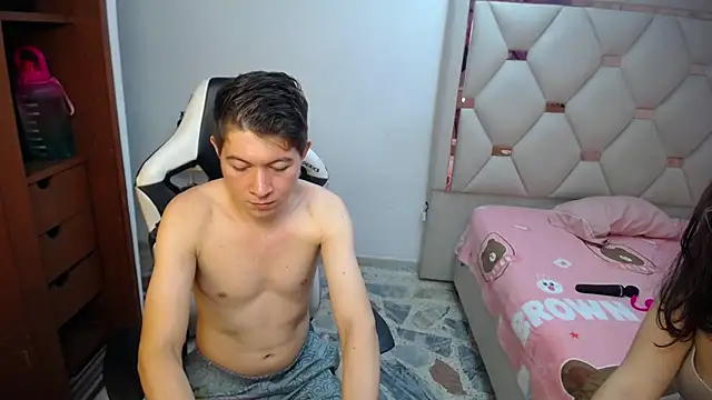 Zoe and jackk  online show from 05-14-26, 08:37
