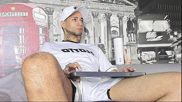 Daniel huge22 online show from 04-09-26, 01:05