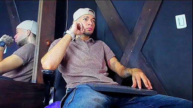 Daniel huge22 online show from 04-29-26, 01:37