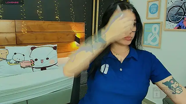 aria bloomer online show from 04-18-26, 06:56