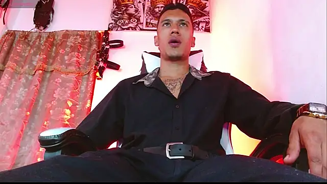 DARK BLACK 0 online show from 05-22-26, 01:13