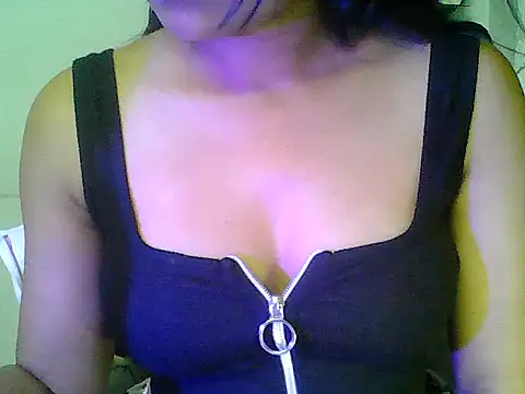 Snapshot of Saxy_Mony002 chatting on 06-10-26, 07:13 Saxy Mony002 online show from 06-10-26, 07:13