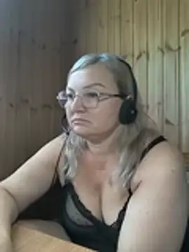 Snapshot of White-Chocolatte chatting on 06-04-26, 07:47 White-Chocolatte online show from 06-04-26, 07:47