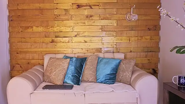 Snapshot of jack_shine chatting on 04-10-26, 03:12 jack shine online show from 04-10-26, 03:12