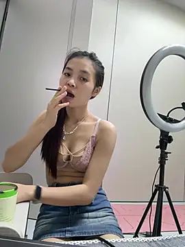 Mimiluv1234 online show from 05-14-26, 02:24