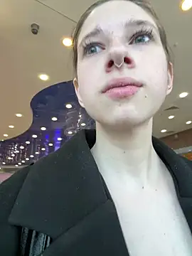 michelle lovique online show from 05-27-26, 07:49