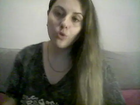 SoyMaraLuxe online show from 04-07-26, 05:13