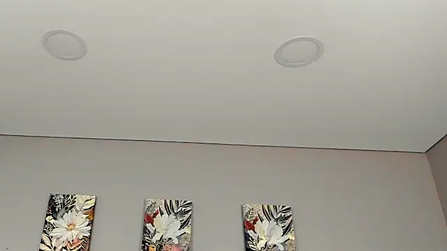 Victoria  lee online show from 04-24-26, 03:09