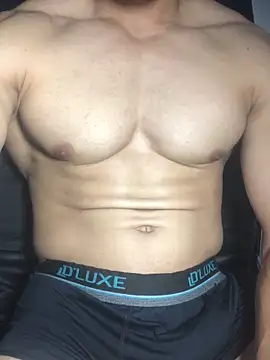 Snapshot of guh2026 chatting on 04-14-26, 01:06 guh2026 online show from 04-14-26, 01:06